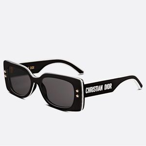DiorPacific S1U

Black Square Sunglasses